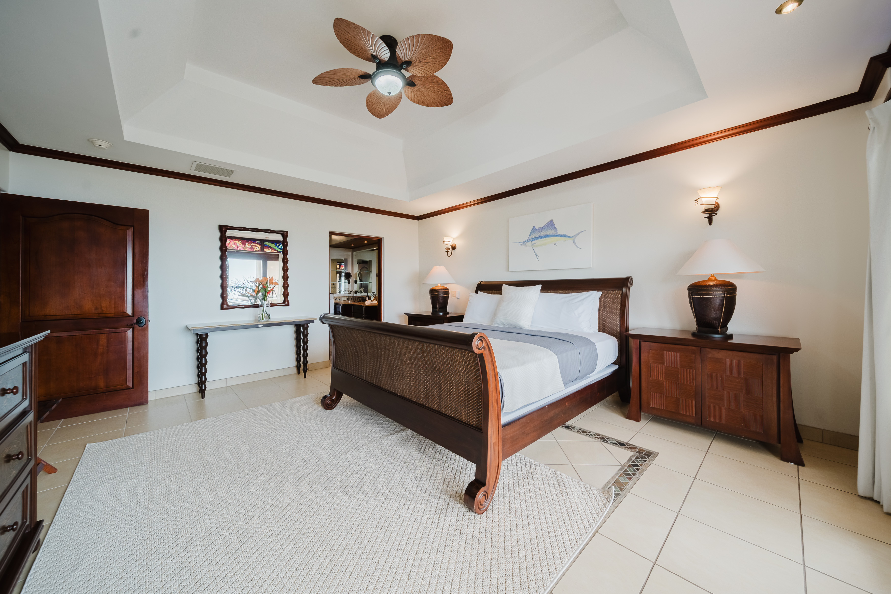 P. C Golden Sunset Condo