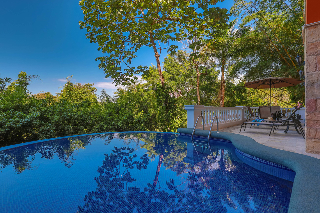 Pacifico Colonial Penthouse