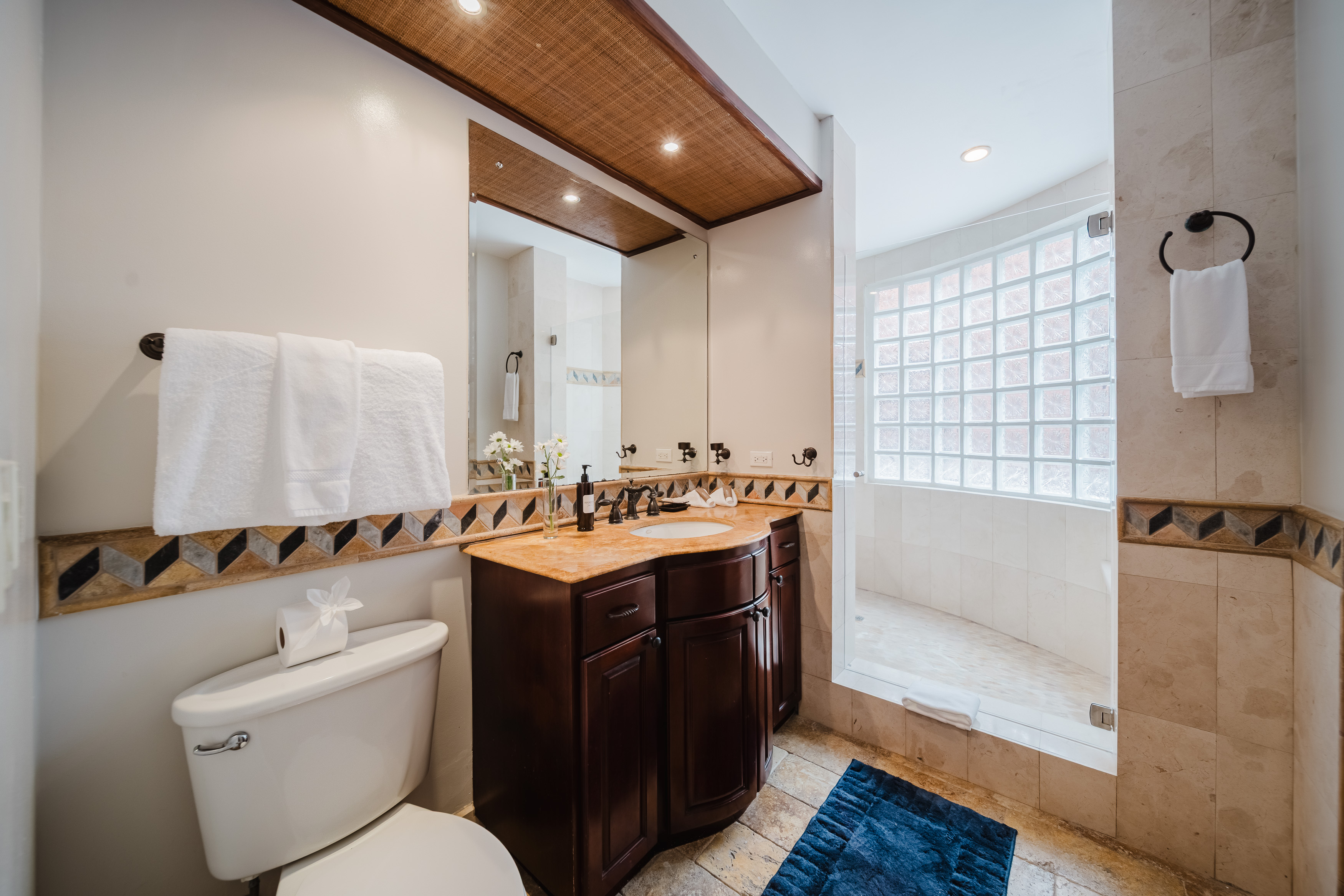 P. C Golden Sunset Condo