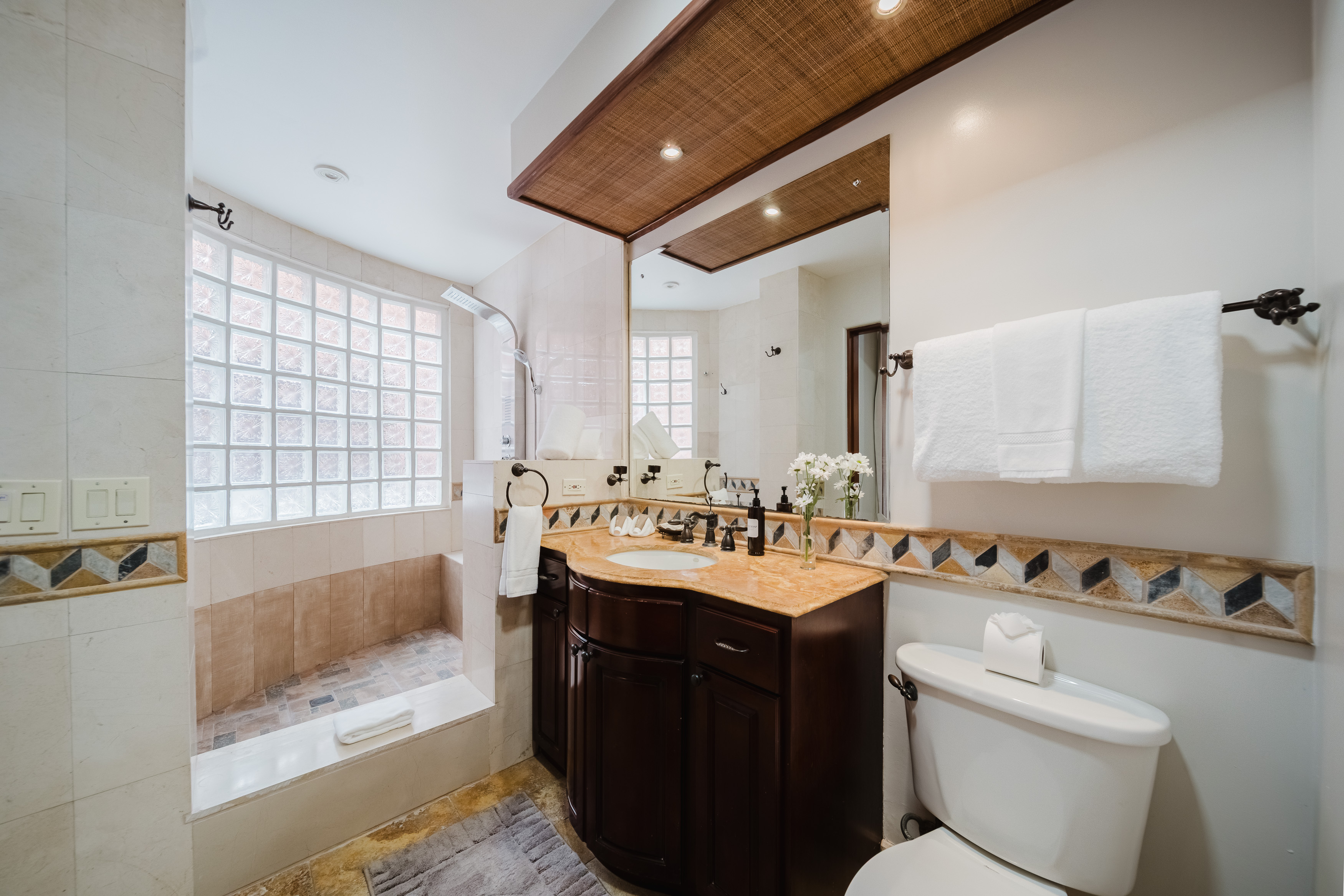 P. C Golden Sunset Condo